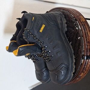 DEWALT MEN'S HADLEY WORK BOOTS - STEEL TOE Men Size 11 X